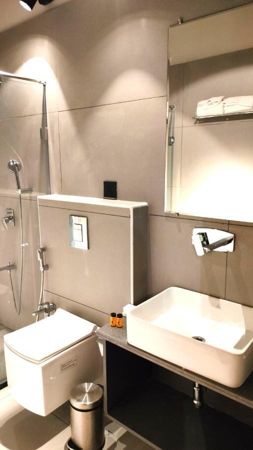 V Hotels And Resorts Chirala Экстерьер фото