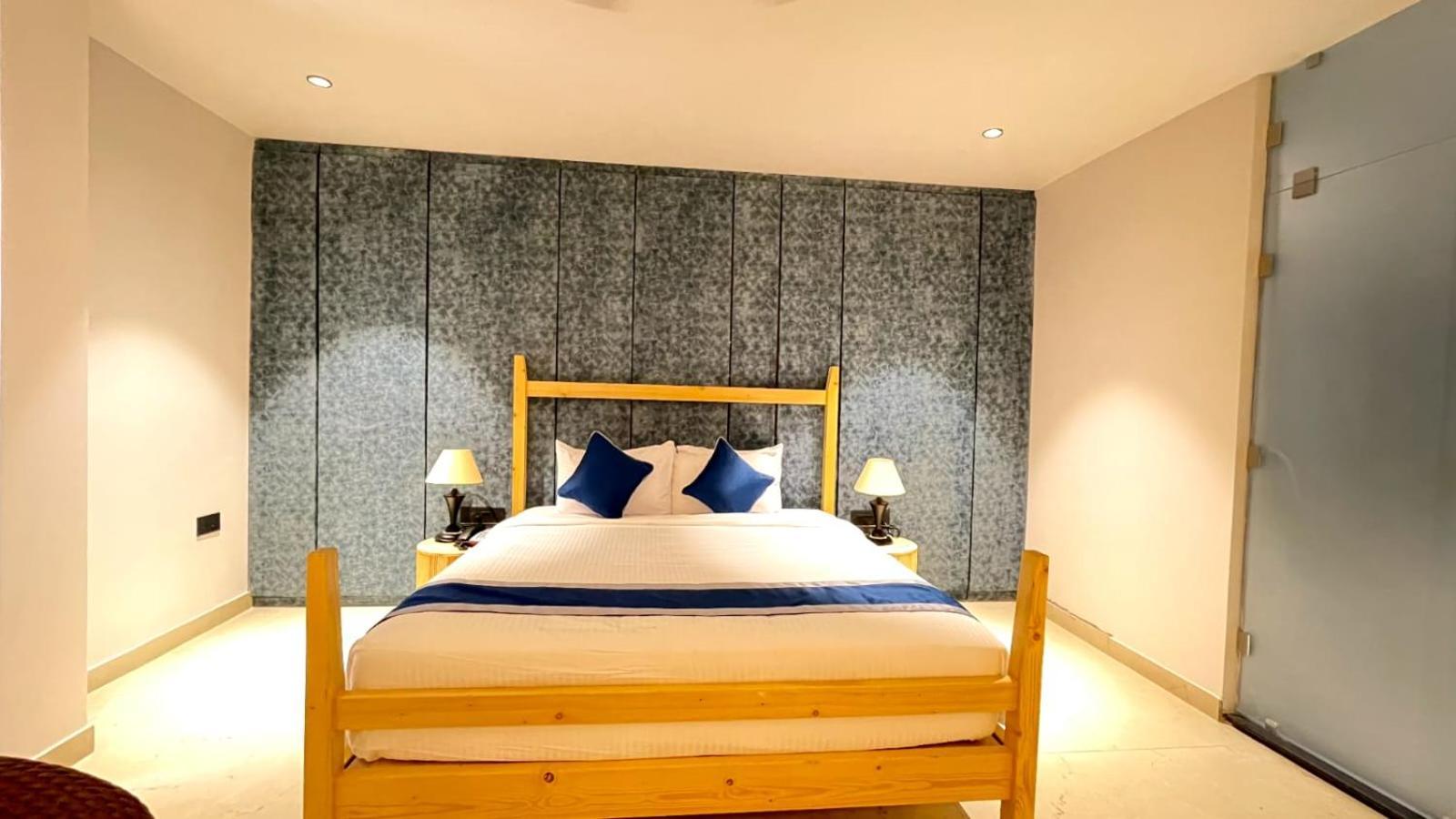 V Hotels And Resorts Chirala Экстерьер фото